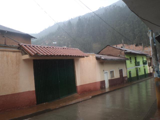 Intensas lluvias provocan inundaciones en Huariaca