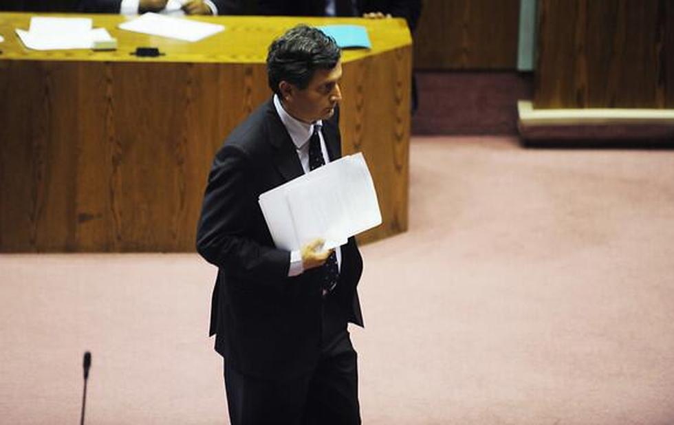 Chile: "Trollean" a diputado por presentar proyecto de ley anti-memes (Fotos)