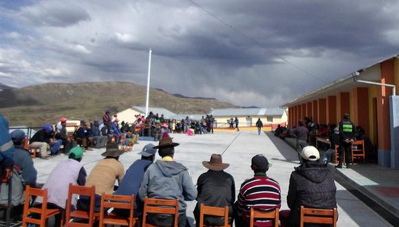 Moquegua: Embanderarán viviendas de la frontera en rechazo a Puno