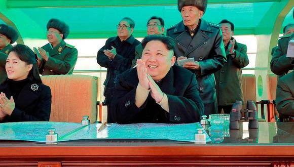 Corea del Norte: Kim Jong-un supervisa competición de lanzamientos de artillería
