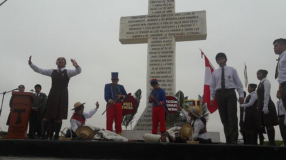 ​Escolares rinden emotivo homenaje a defensores de Tacna