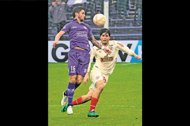 Copa Sudamericana: Universitario de Deportes se complica con goleada de Defensor Sporting