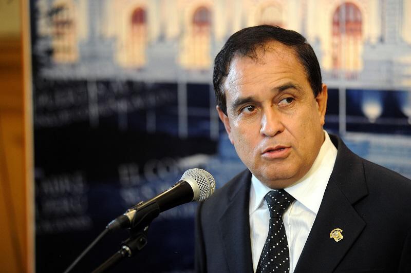 Otárola niega reunión con Rivera Ydrogo: "No lo conozco"