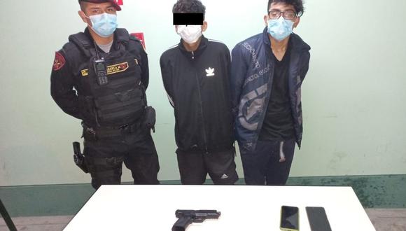Cometían los atracos con una réplica de arma de fuego y un filudo cuchillo. (Foto: PNP)