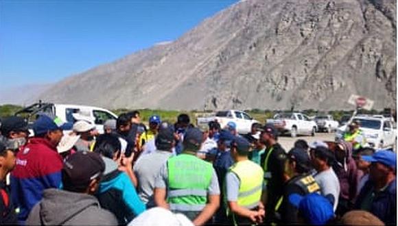 Mineros artesanales de Secocha protestan por cobro de peaje