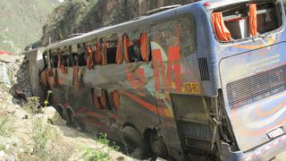 ​Despiste de bus deja más de 40 heridos en la carretera central