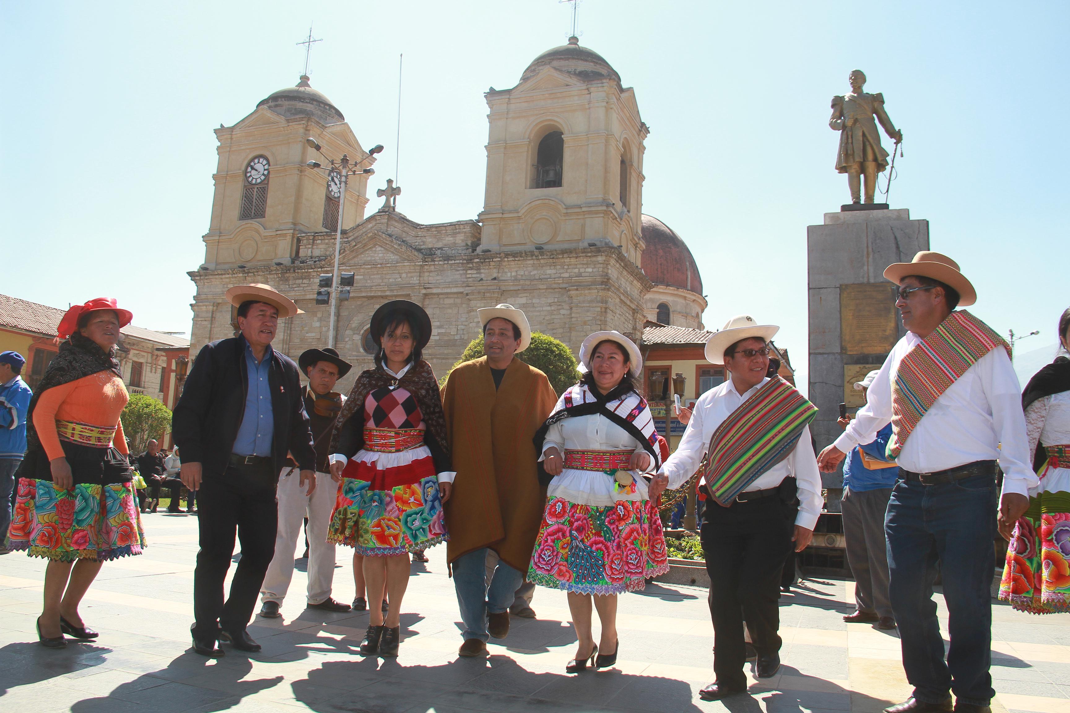 ​Johnny Cárdenas promueve ruta del Santiago en Huancayo