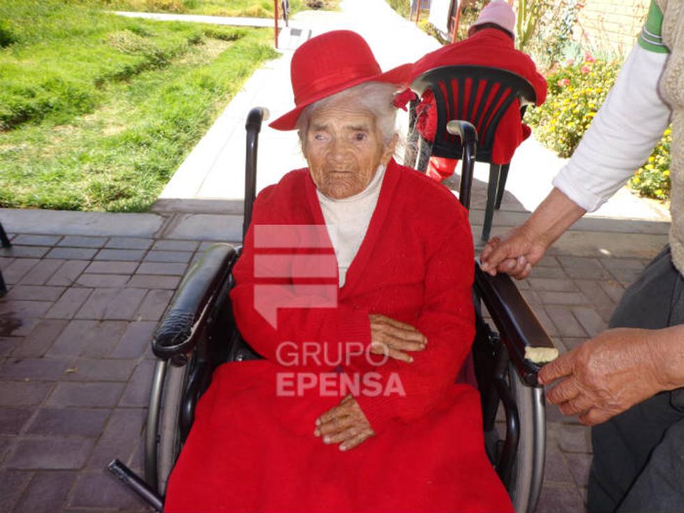 Abuelita 'Conchito' la más longeva de Junín apaga 107 velitas (VÍDEO)