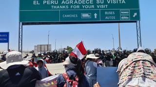 Tacna: Manifestantes bloquean el paso de vehículos en la frontera con Chile (VIDEO)