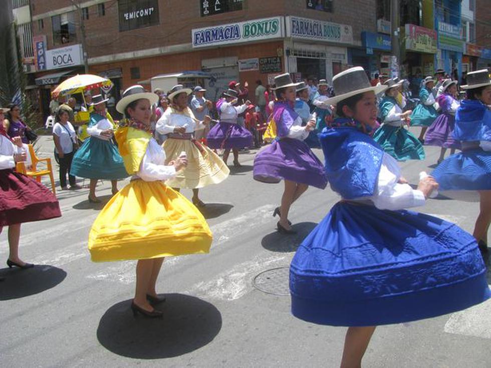 Revive lo mejor del pasacalle internacional de Tacna