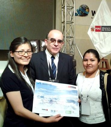 Alumnas santamarianas reciben premio