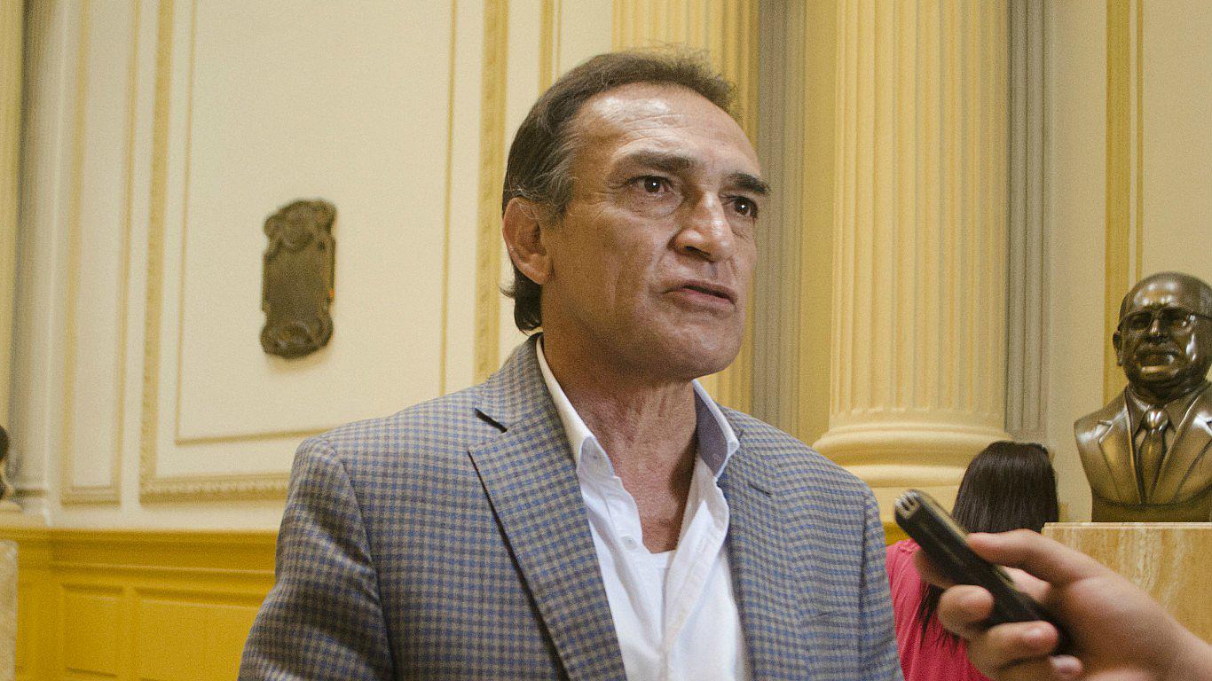 Héctor Becerril: "nunca vamos a celebrar el 5 de abril"
