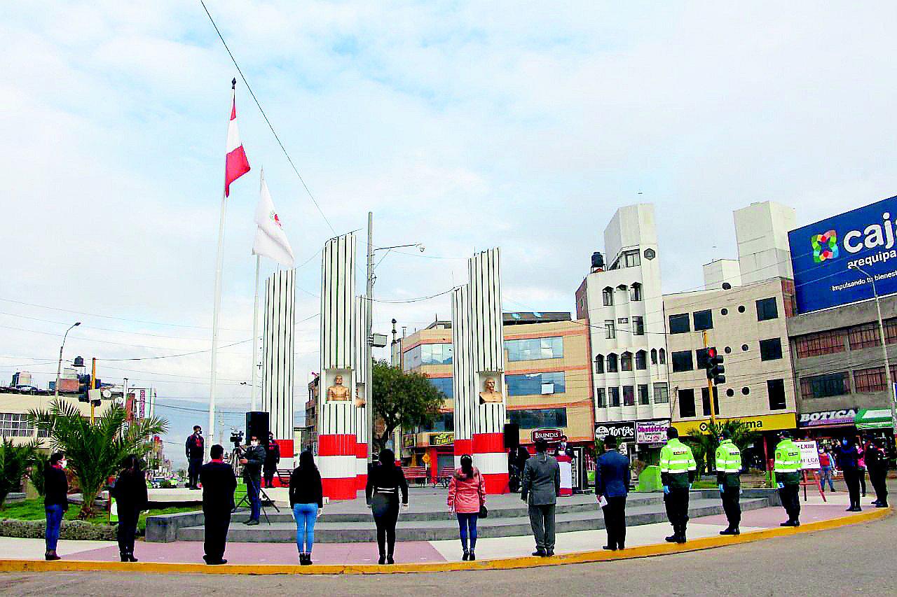 ​De la Cruz resalta la labor de los “héroes anónimos” y PNP durante aniversario de Chilca