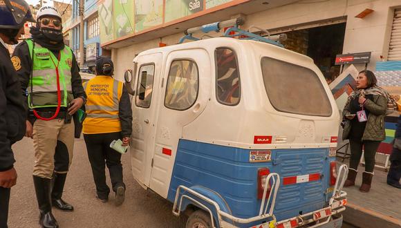 Mototaxistas manejaban con licencias falsificadas en Juliaca