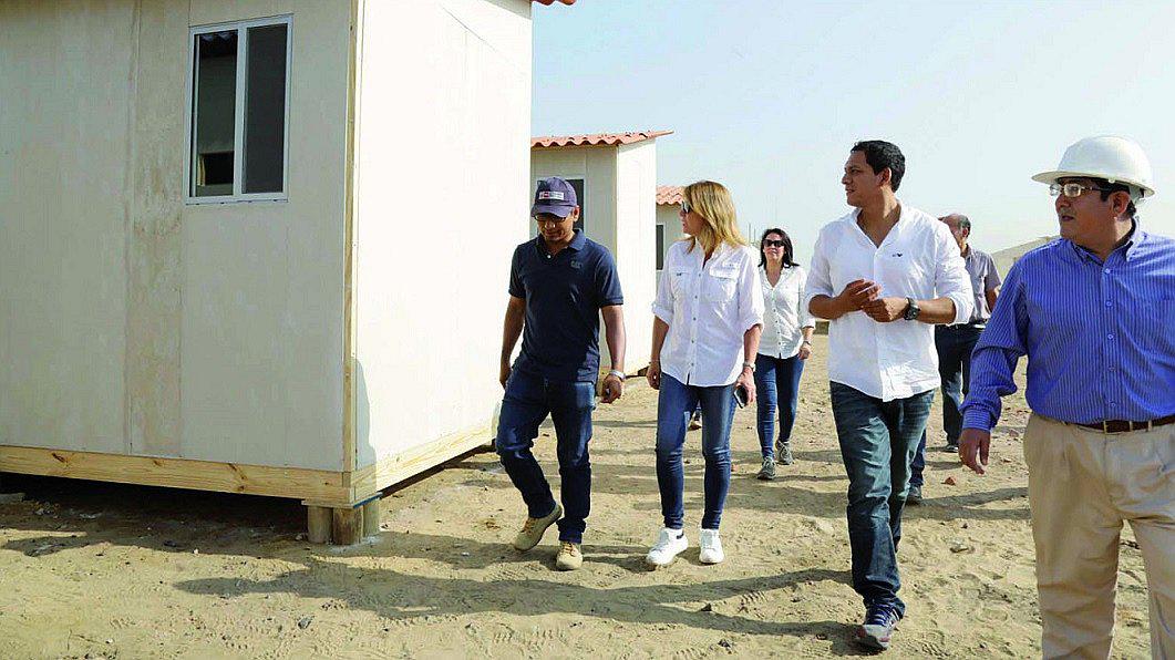 Trujillo: Instalan treinta casas prefabricadas para damnificados 