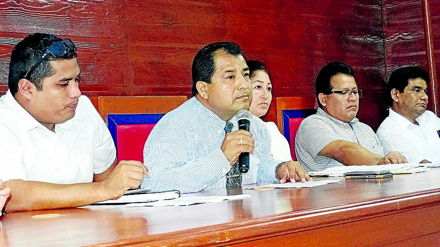 Titular de la Diresa y funcionarios son citados al consejo regional
