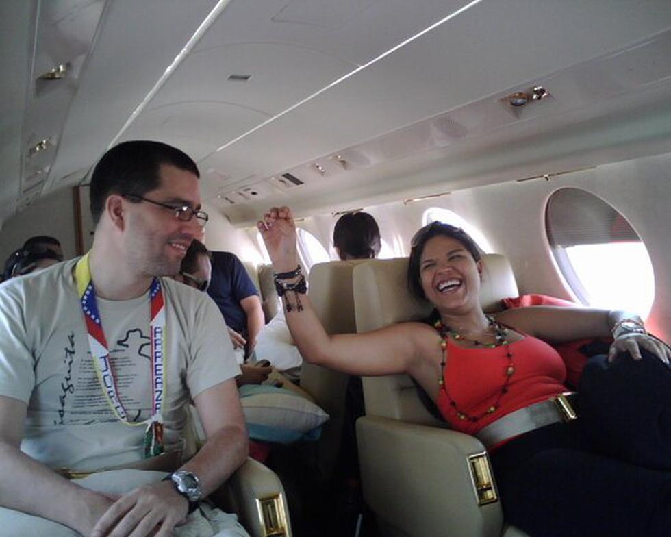 Las frivolidades de las hijas de Hugo Chávez y Cristina Fernández