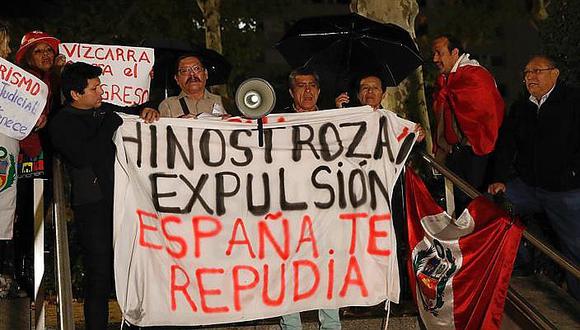 Peruanos en España demandan la expulsión de César Hinostroza