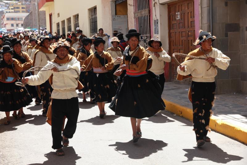 Serán 67 danzas en el pasacalle de la universidad de Puno