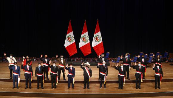 Pedro Castillo tomó juramento de los ministros de Estado, sin nombrar las carteras de Economía ni Justicia. (Foto: Presidencia Perú)