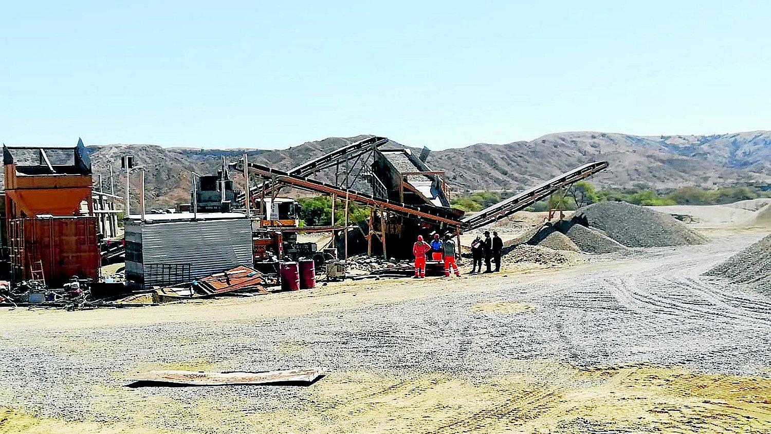 Fiscalía de Medio Ambiente interviene a mineros ilegales   en la quebrada de Pariñas