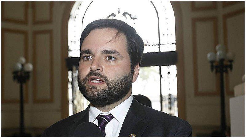 Comisión de Ética debatirá hoy denuncia contra Alberto de Belaunde 