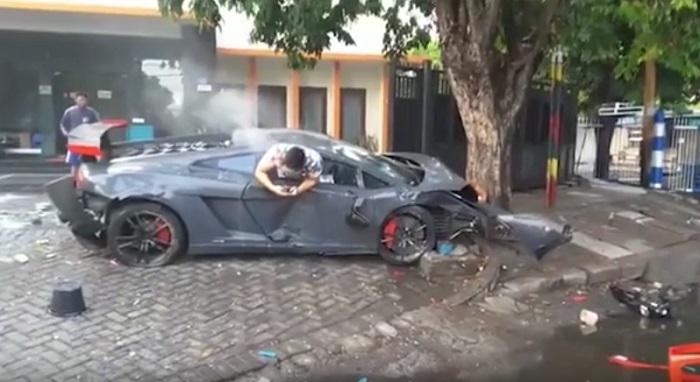 ​YouTube: atropella y mata con su Lamborghini pero solo se preocupó de esto