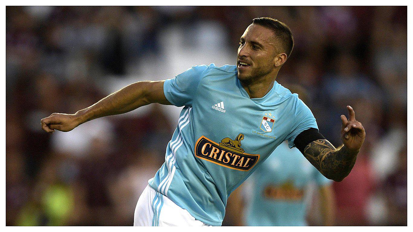 ​Emanuel Herrera habló sobre la posibilidad de jugar por la selección peruana