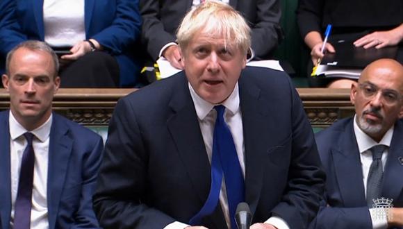 Boris Johnson  afronta hoy una hemorragia de dimisiones en su Gobierno, en su mayoría de secretarios de Estado, después del último escándalo en torno al diputado Chris Picher. (Foto: PRU / AFP) /