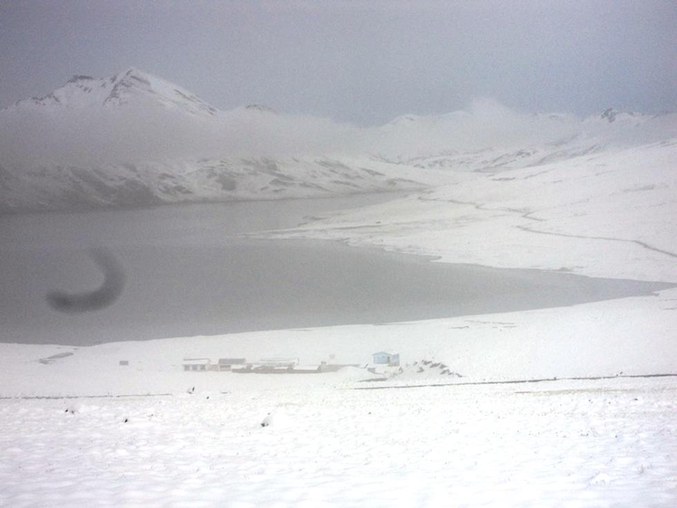 Huancavelica: Centro poblados soportan 30 horas de nevada (FOTOS)
