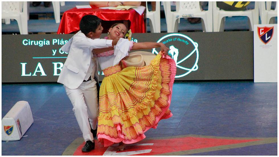 Danzantes de marinera siguen sacando chispas (VIDEO)