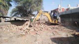 Demuelen criadero de chanchos en zona urbana de Chosica del Norte – La Victoria