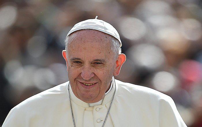 ​Papa Francisco: Mostraré cercanía con refugiados y griegos en Lesbos