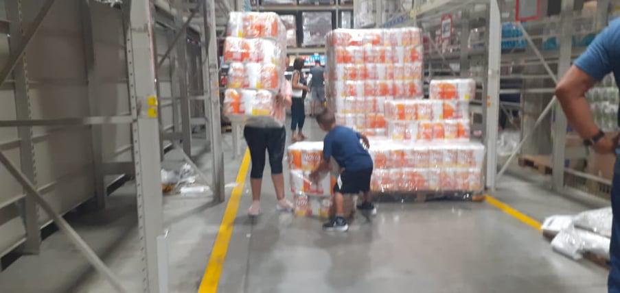 Callao: compras masivas de productos de primera necesidad continúan en supermercados. Fotos: Britanie Arroyo