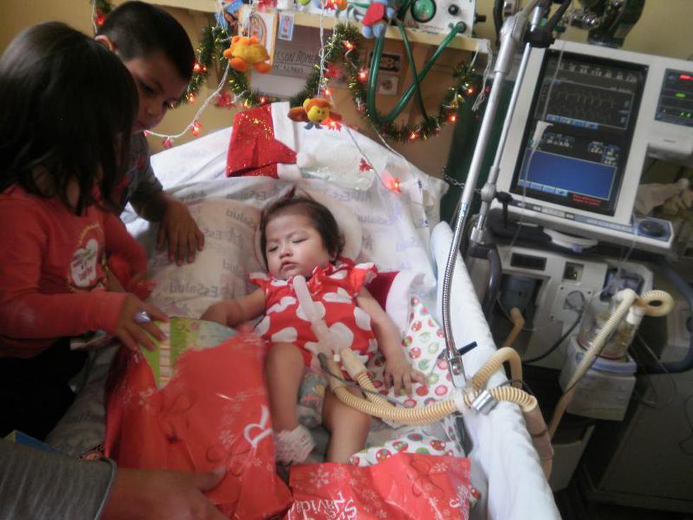 Alison la niña que vive con respirador