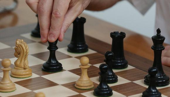 Un niño nigeriano refugiado se impone en un torneo de ajedrez en Nueva York