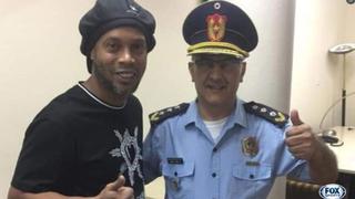 Personal de la fiscalía que investiga a Ronaldinho se tomó fotos con el astro brasileño
