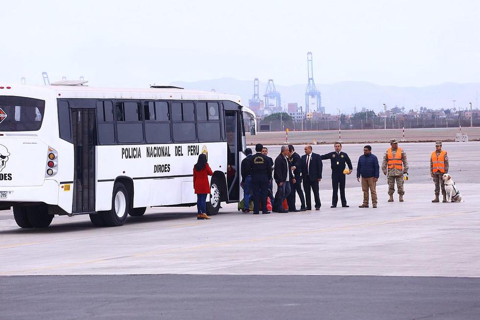 Expulsaron del Perú a tercer grupo de venezolanos con antecedentes policiales y penales (FOTOS)