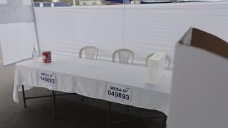 Campo de Marte: Demora en instalación de mesas de votación por ausencia de miembros de mesa (VIDEO)