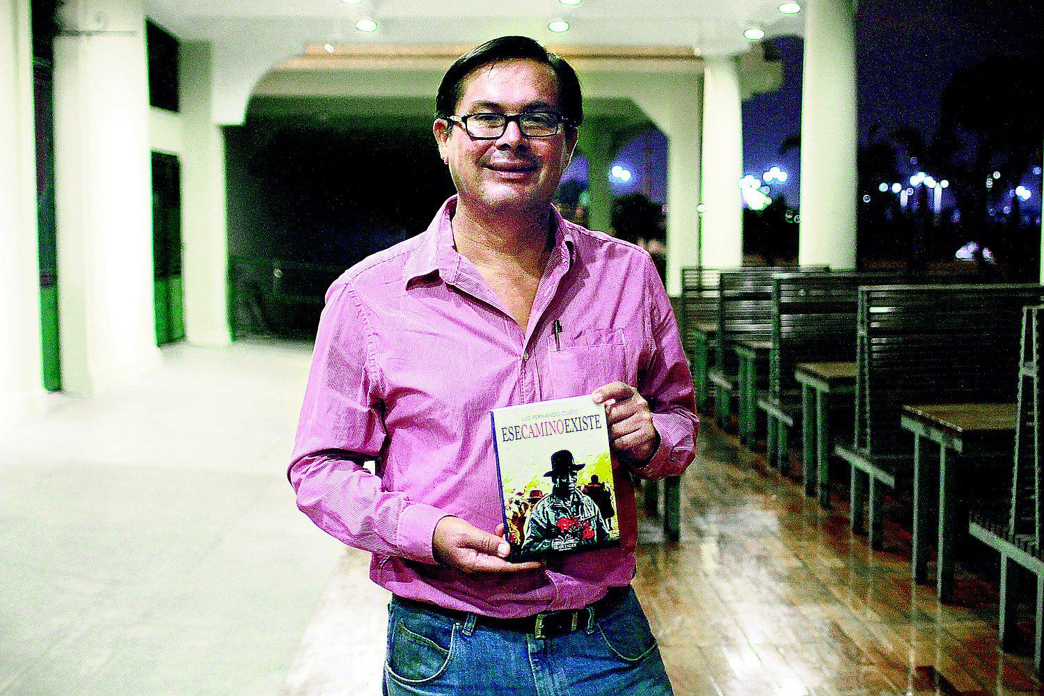 Luis Fernando Cueto: “Se crean falsos  reyezuelos que no tienen reino”