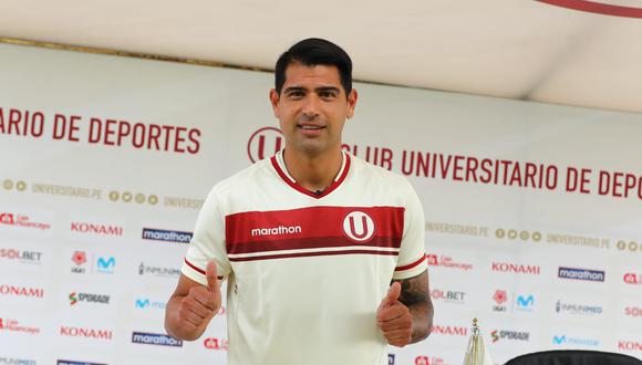 Enzo Gutiérrez fue presentado como nuevo jugador de Universitario. (Foto: Prensa U)