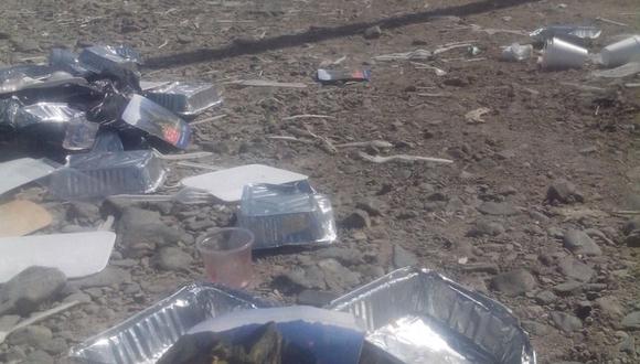 ​ Denuncian que empresa de transporte arroja basura cerca a las líneas de Nazca