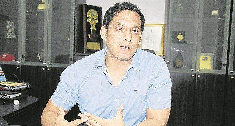 Luis Valdez: “Yo no estoy para parchar pistas” 