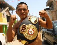 "Chiquito" Rossel recibió Laureles Deportivos en Palacio de Gobierno