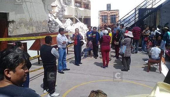 Padres de colegio de Arequipa realizarán faenas para recoger escombros de aula colapsada