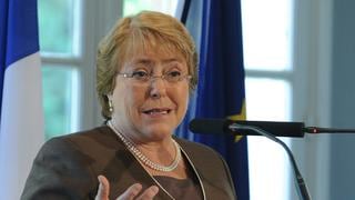 Michelle Bachelet llama a entregar información sobre víctimas de Pinochet: "Basta ya de silencio"