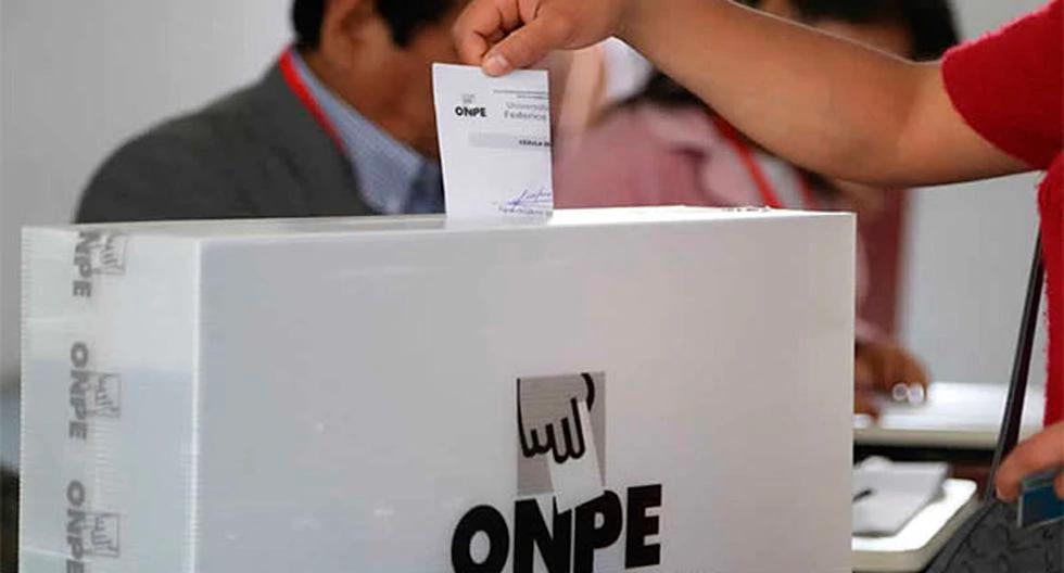 La ONPE estableció el monto de la multa para quienes no acudan a las urnas. (Foto: ONPE)
