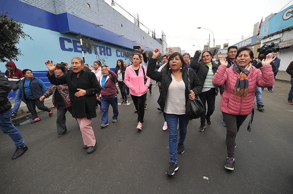 Centro comercial Polvos Azules fue clausurado por "riesgo inminente"