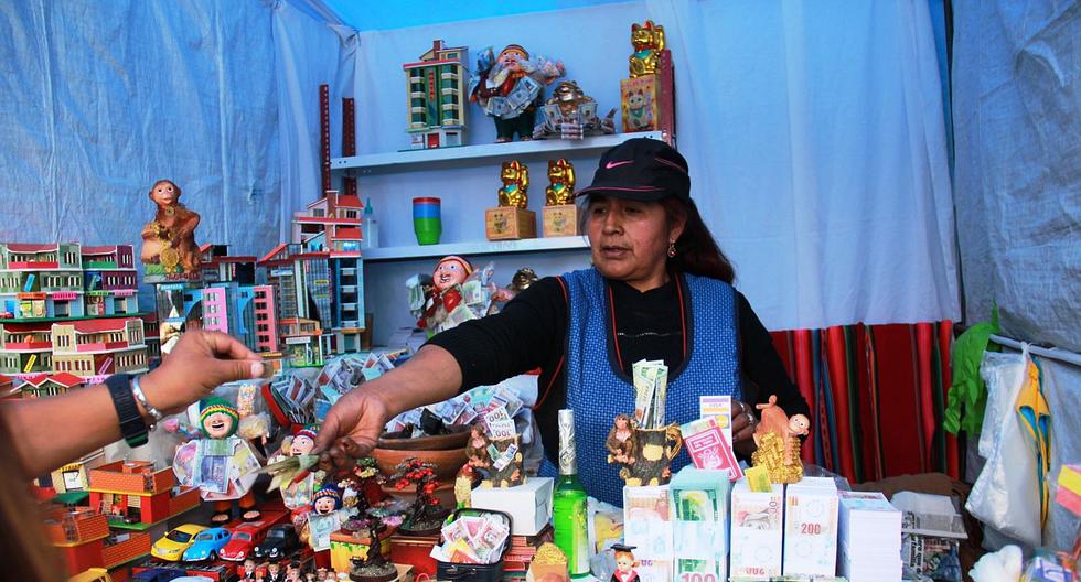 The alasitas fair in la paz bolivia