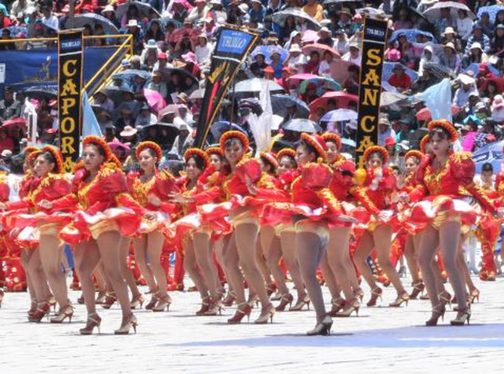 Candelaria: Vistosos trajes en parada folklórica (FOTOS)